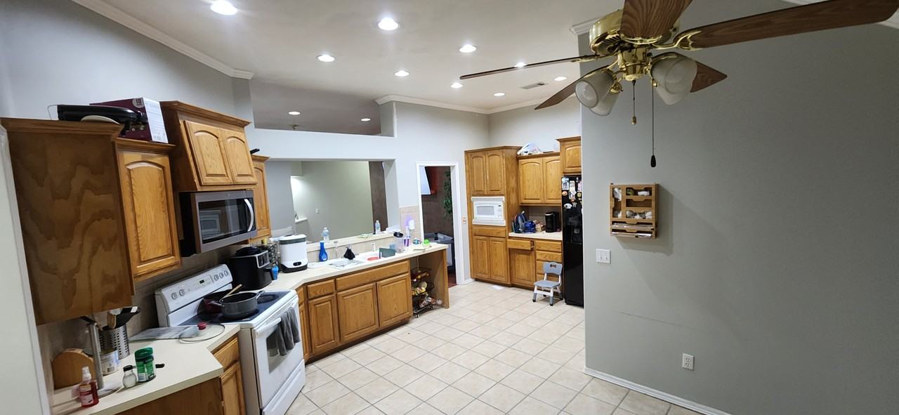 1205 S 35th St #NA - Photo 7 of 9