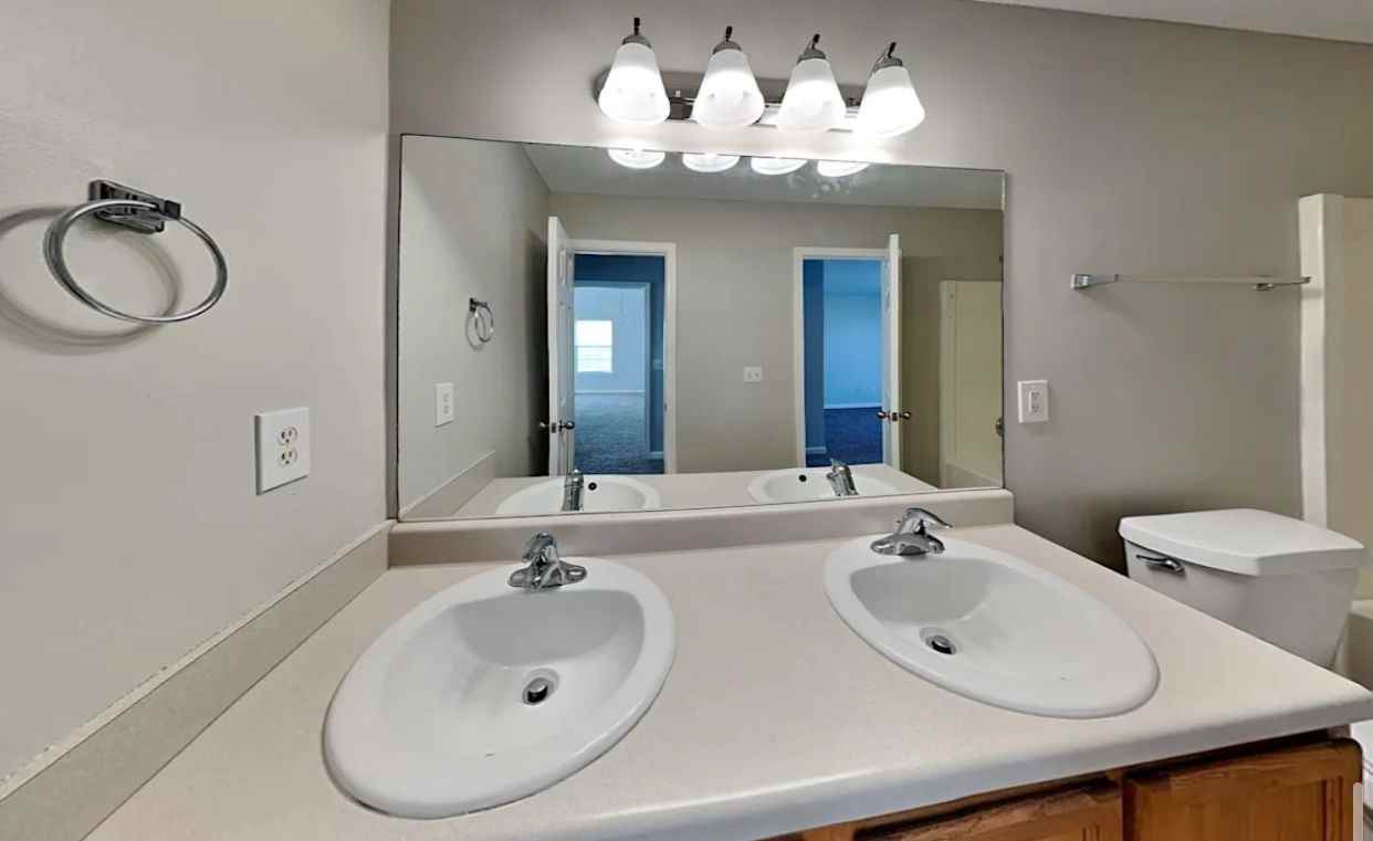 1010 Symphony Dr #NA - Photo 4 of 4