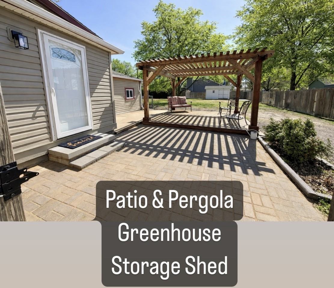 413 W Irma St #NA - Photo 2 of 26