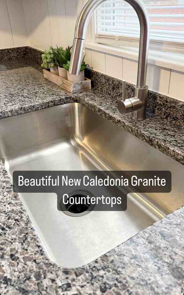 413 W Irma St #NA - Photo 3 of 26