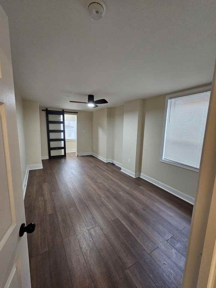 1922 Oak Hill Ave #NA - Photo 5 of 7