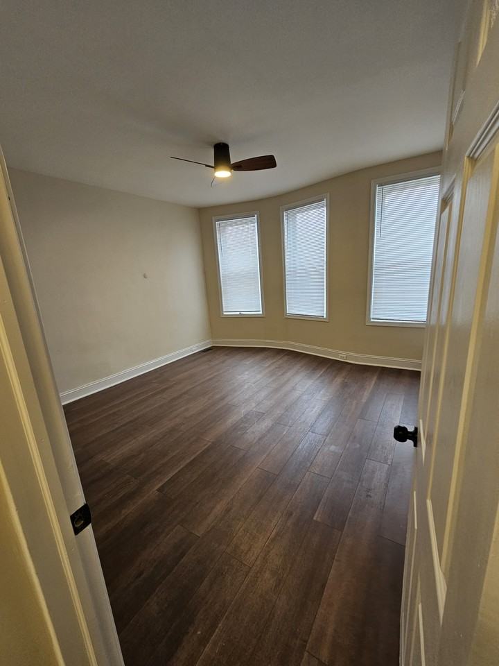 1922 Oak Hill Ave #NA - Photo 6 of 7