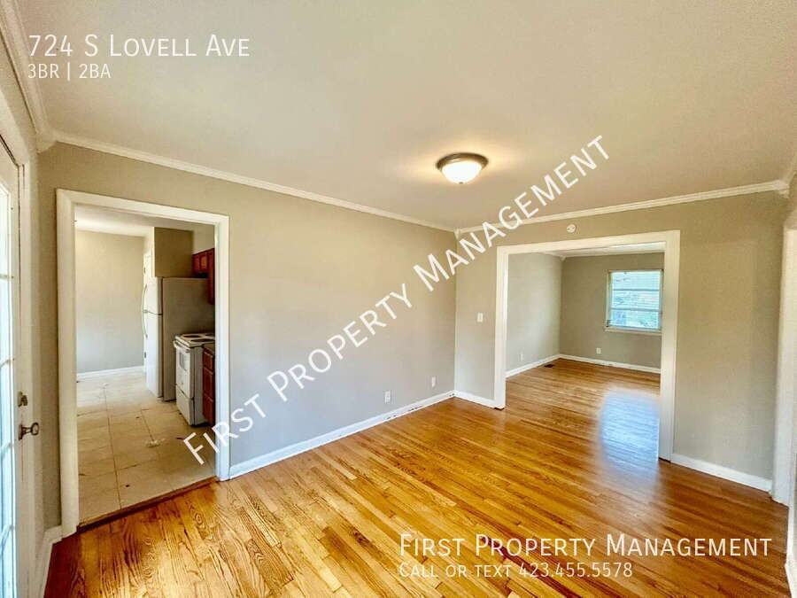 724 S Lovell Ave - Photo 6 of 17