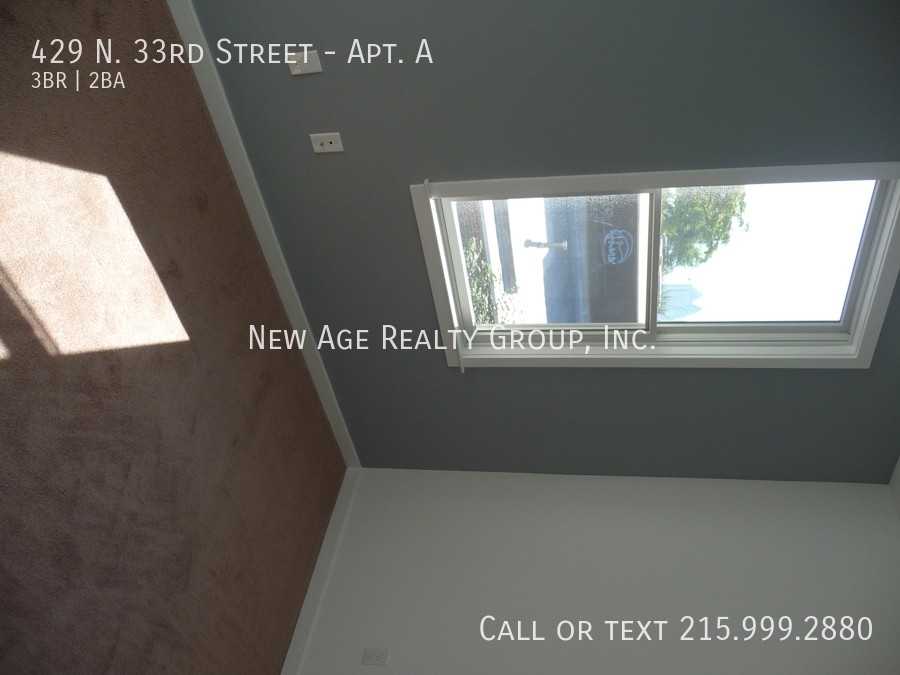 429 N 33rd St #A - Photo 5 of 9