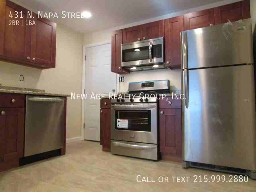 431 N Napa St - Photo 4 of 17