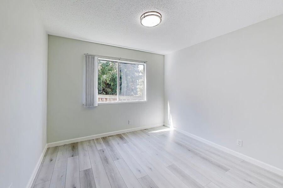 671 Vernon St #107 - Photo 4 of 16