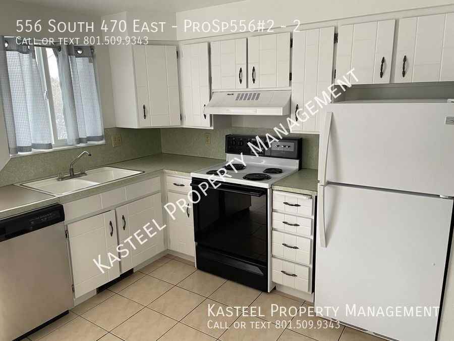 556 S 470 E Apt 2 #2 - Photo 2 of 7