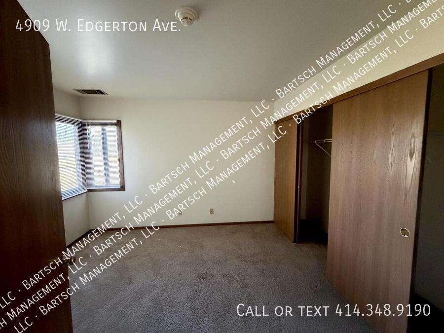 4909 W Edgerton Ave - Photo 7 of 11