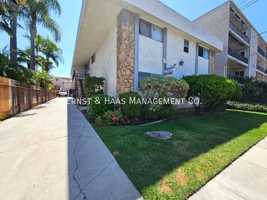 featured image of 282 Molino Ave #D