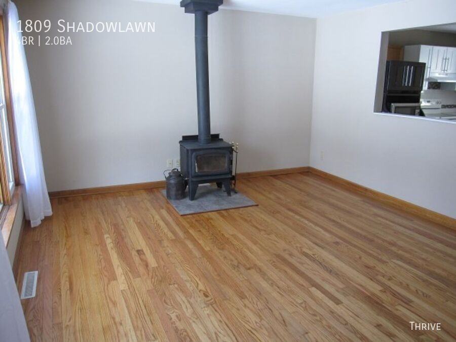 1809 Shadowlawn Dr - Photo 6 of 12
