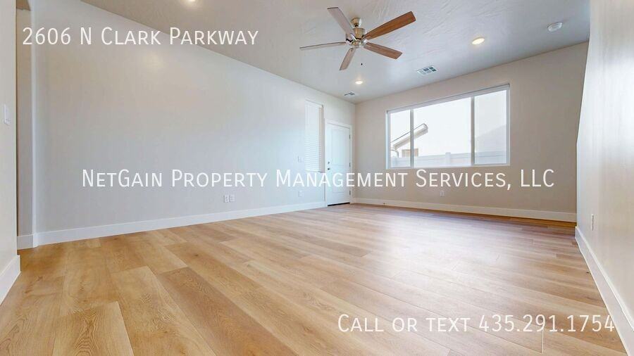 2606 N Clark Pkwy - Photo 4 of 35