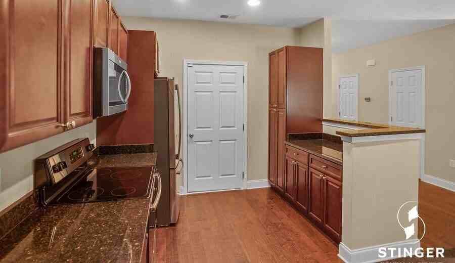 381 Dante Cir - Photo 7 of 26