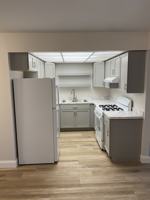 featured image of 5654 Independence Ave #1