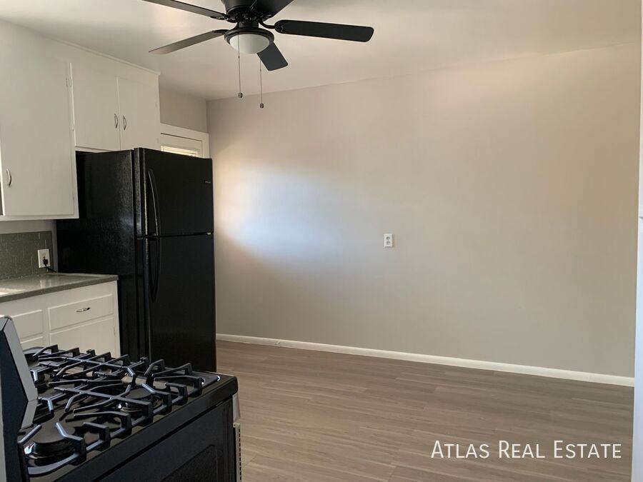 1013 E Palm Ln #A - Photo 7 of 15