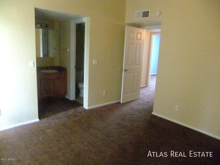 4828 W Orangewood Ave #103 - Photo 6 of 7
