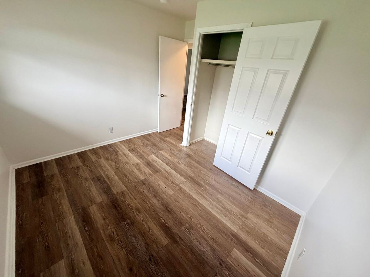 204 Mandalay Rd - Photo 6 of 15