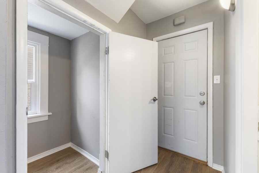 608 N J St #2 - Photo 4 of 15