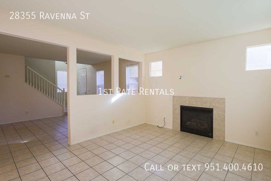 28355 Ravenna St - Photo 4 of 16
