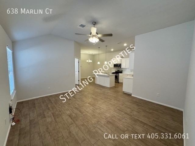 638 Marlin Ct - Photo 3 of 30