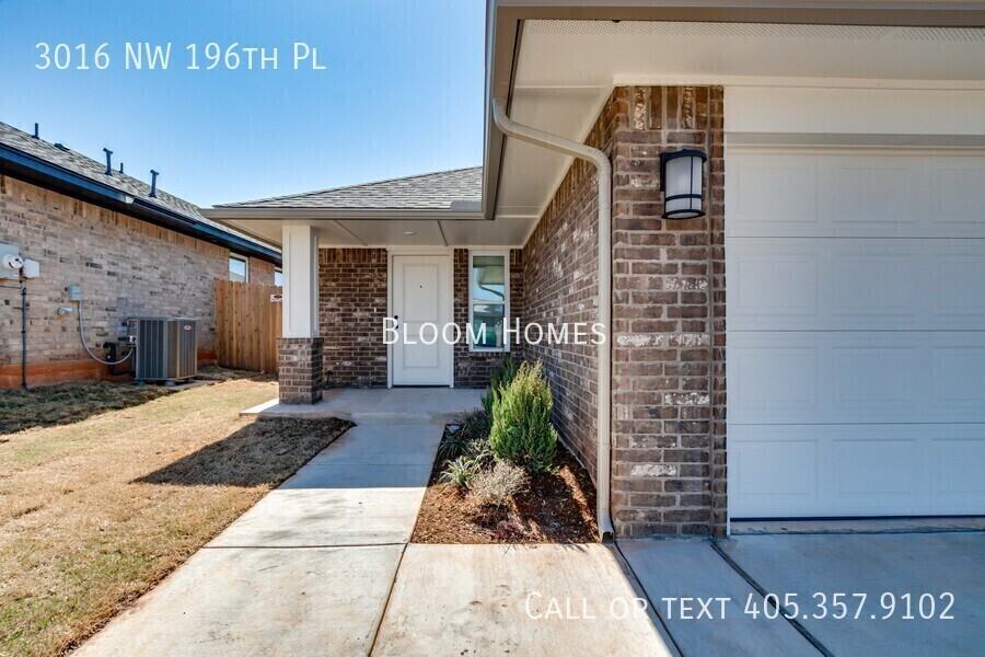 3016 Nw 196th Pl - Photo 3 of 30