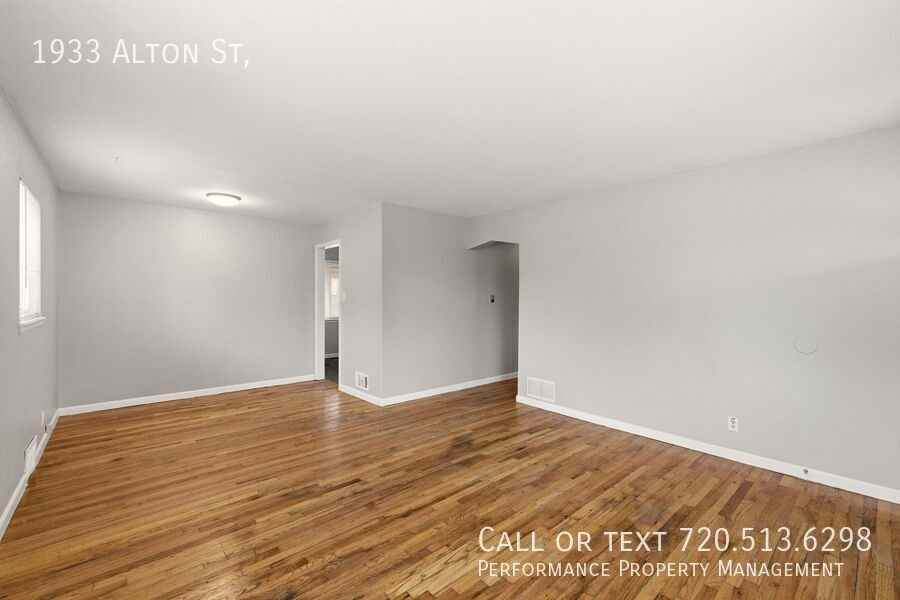 1933 Alton St - Photo 4 of 20