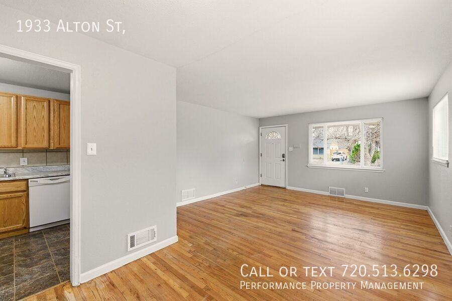 1933 Alton St - Photo 5 of 20