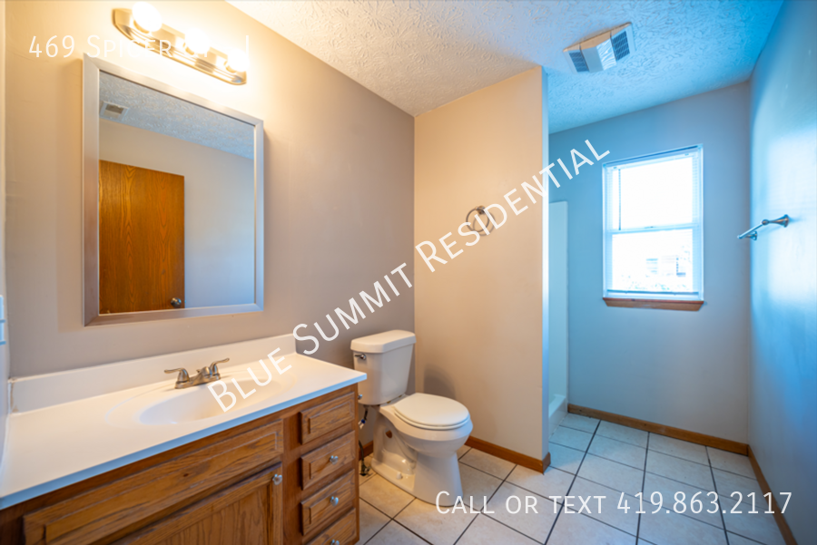 469 Spicer St #I - Photo 3 of 11