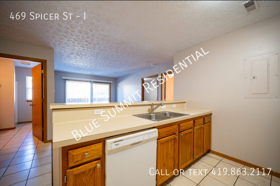 469 Spicer St #I - Photo 4 of 11