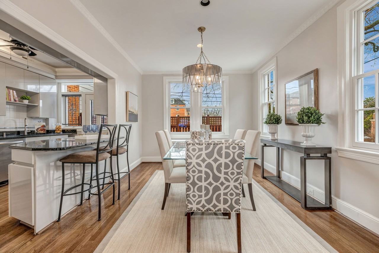 2911 28th St Nw - Photo 5 of 32