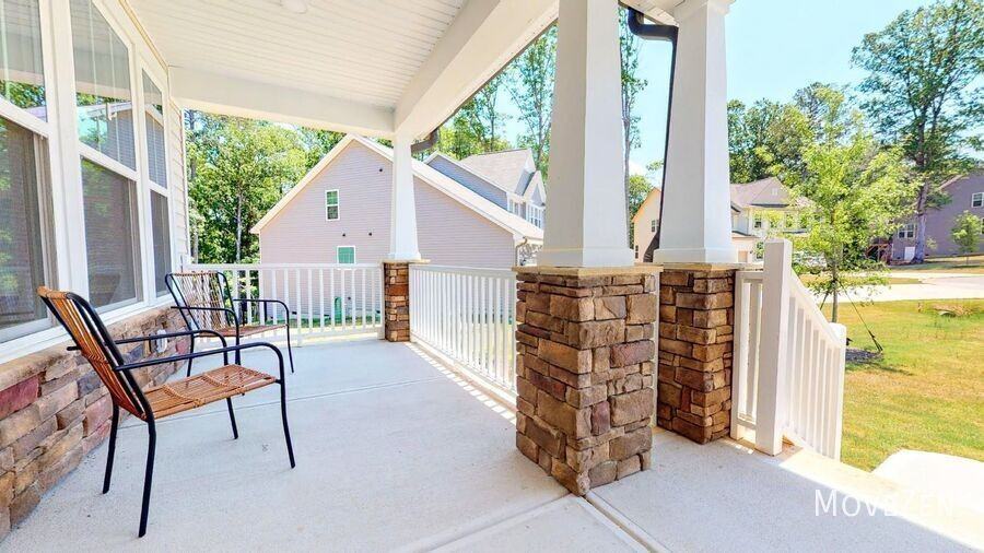 495 Village Bend Dr - Photo 4 of 34