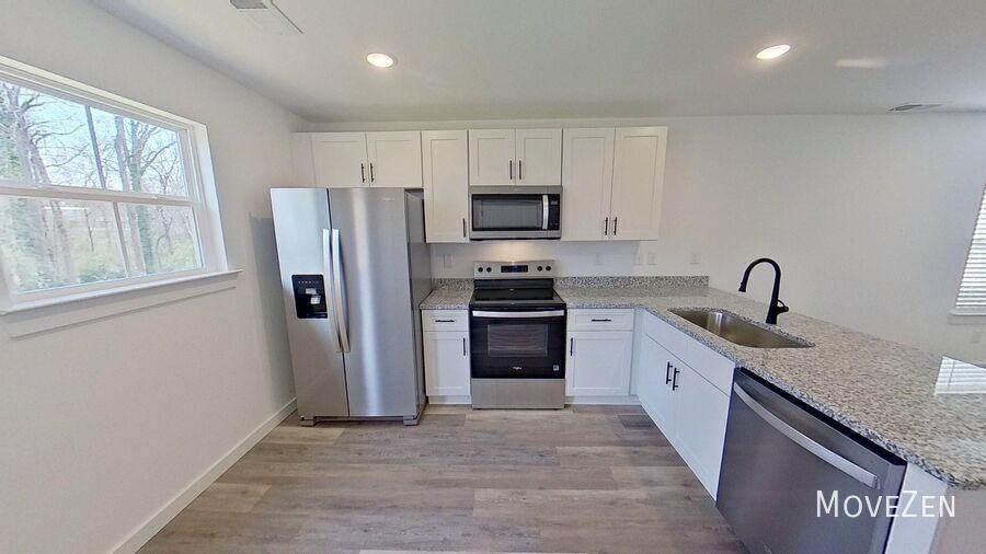 275 Vanderbilt Rd - Photo 3 of 34