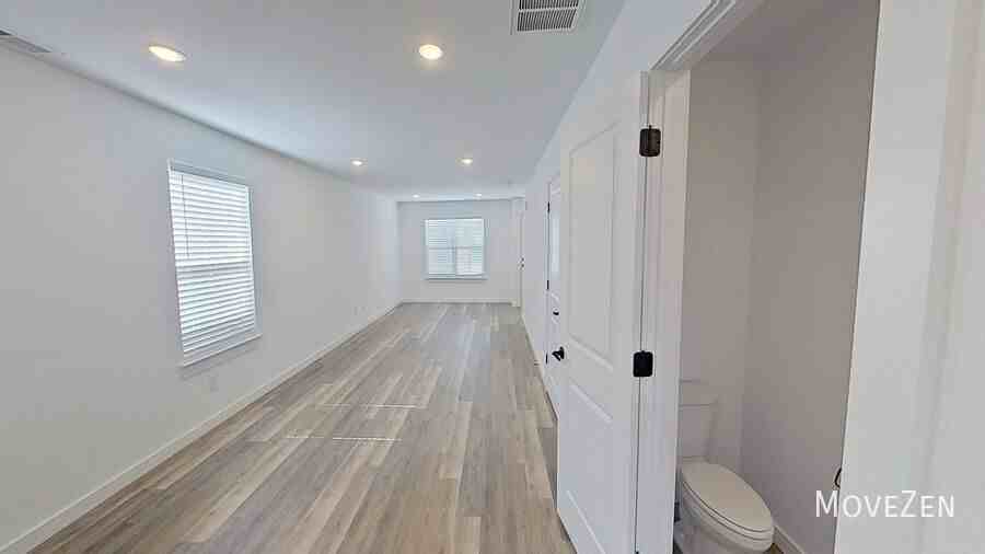 275 Vanderbilt Rd - Photo 7 of 34