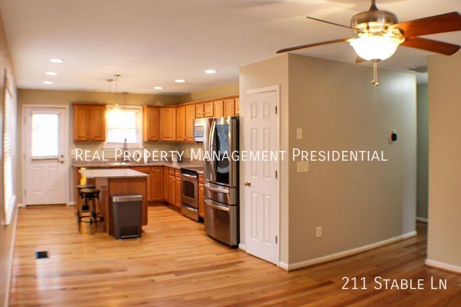 211 Stable Ln - Photo 7 of 21