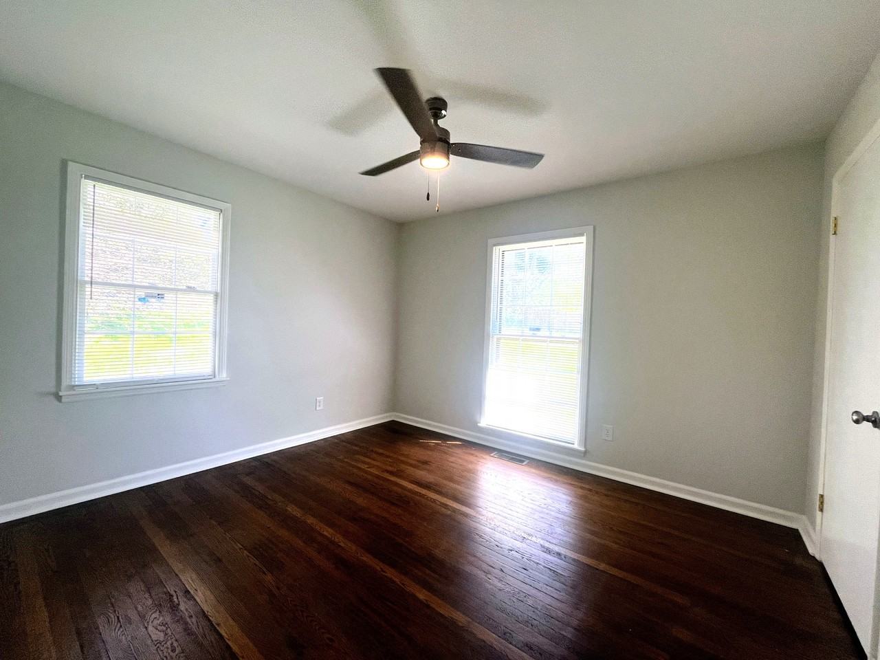 2211 Linde St Nw #1 - Photo 5 of 21