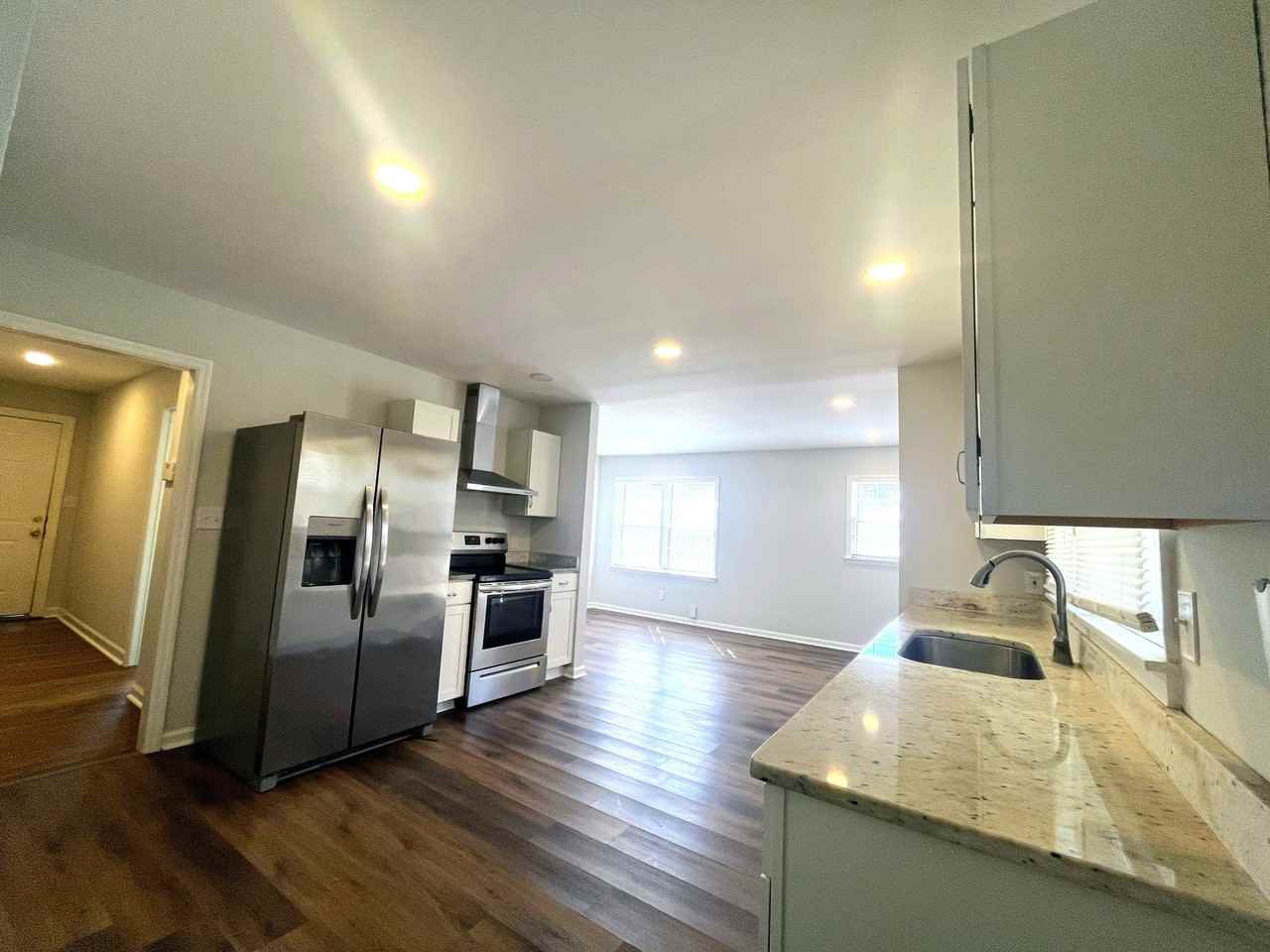 2211 Linde St Nw #1 - Photo 7 of 21