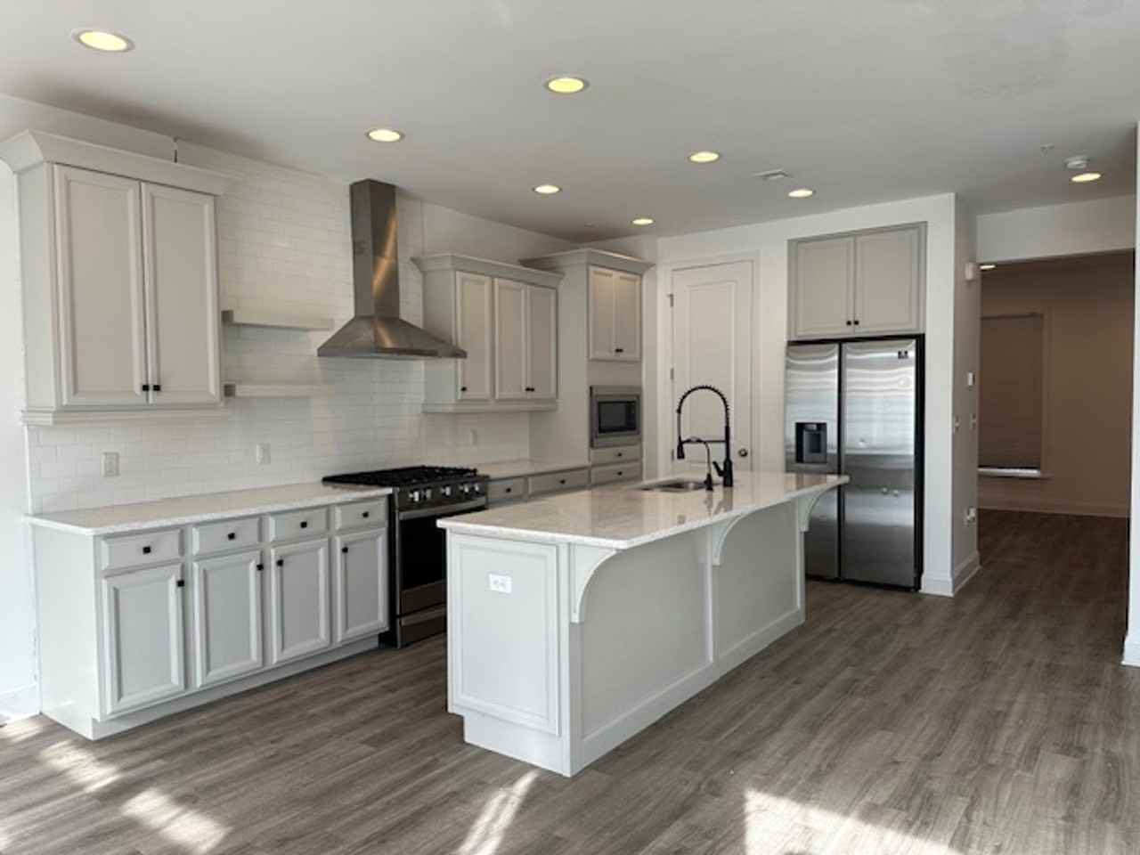 205 Hoke Farm Way - Photo 6 of 17