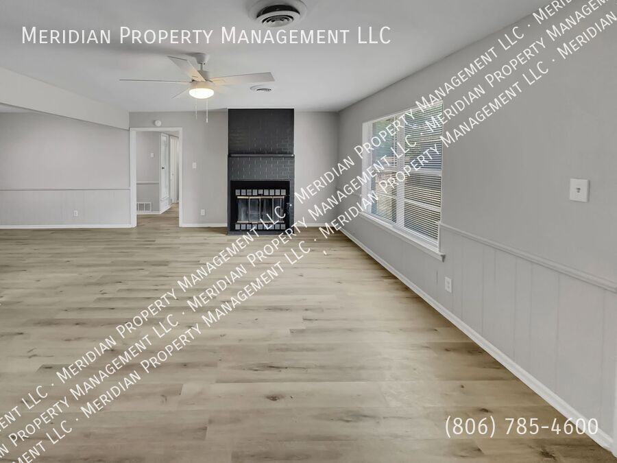 5429 42nd St - Photo 6 of 32