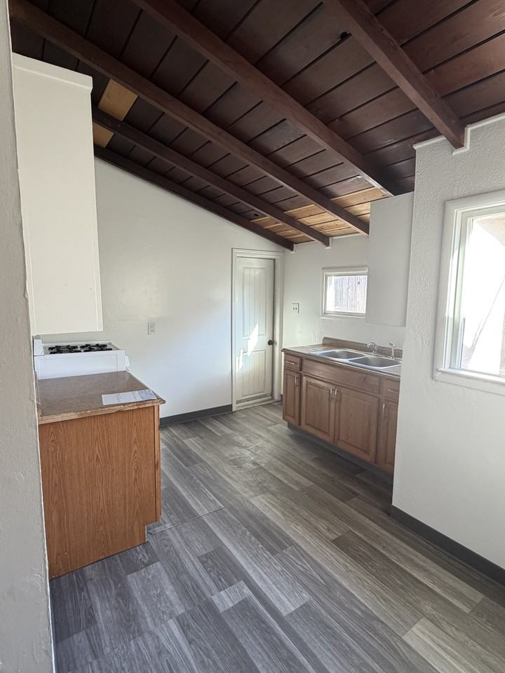 East & Broadway Ave #2 - Photo 6 of 21