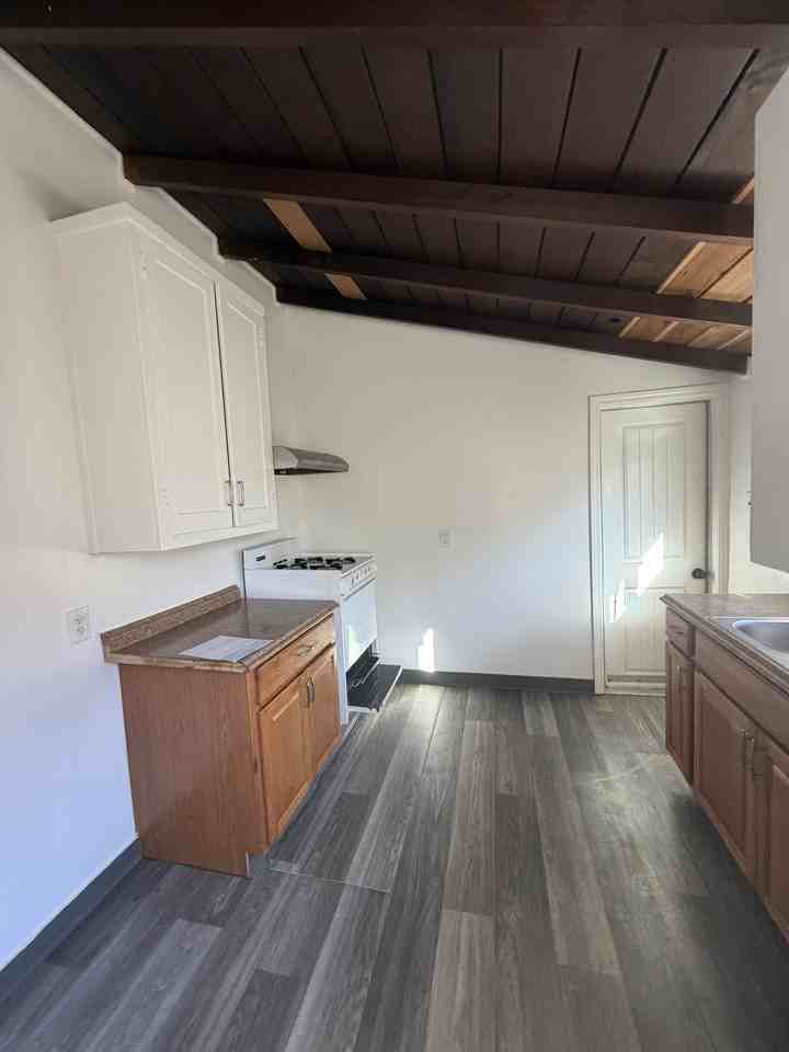 East & Broadway Ave #2 - Photo 7 of 21