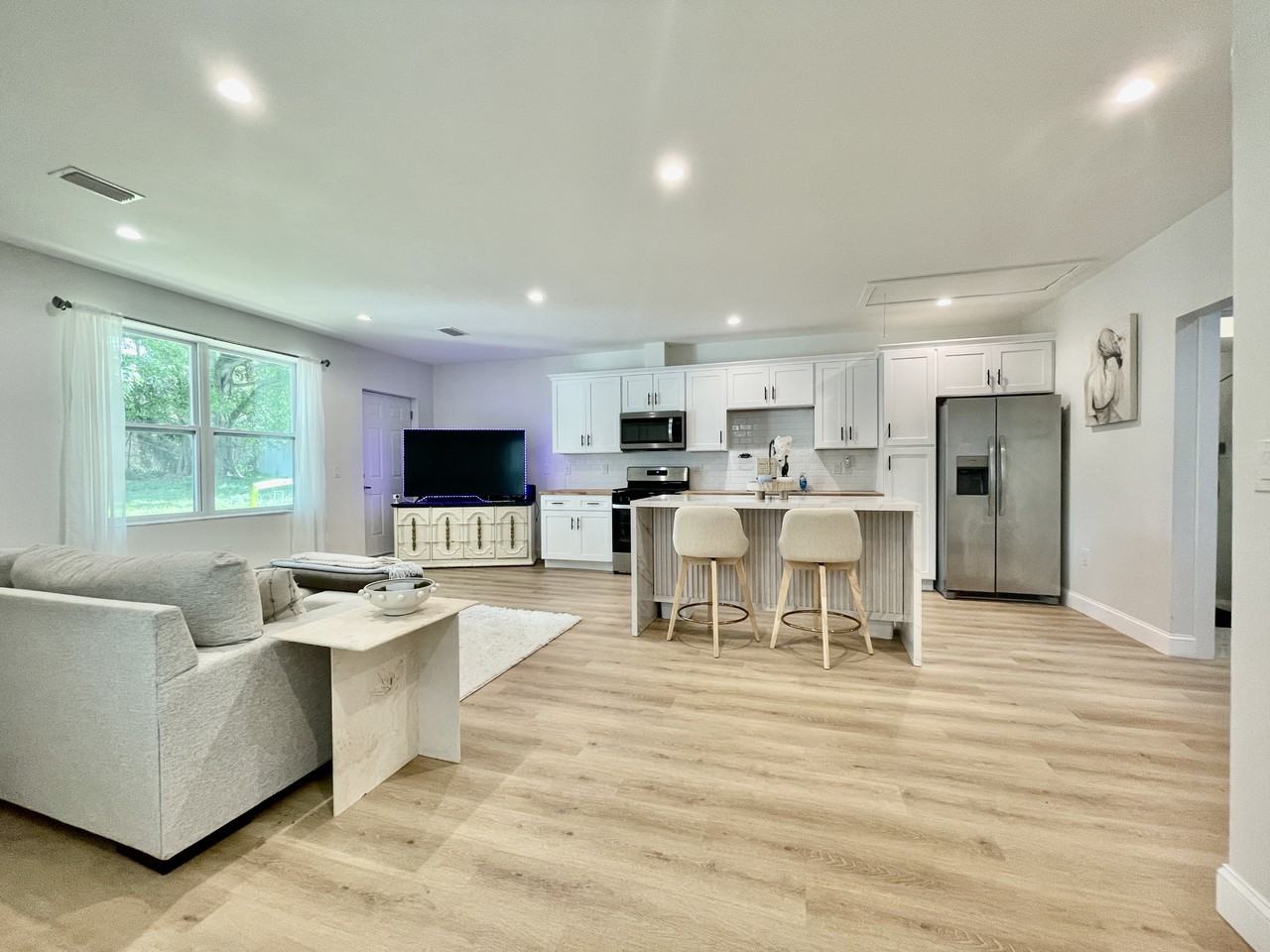 1009 Pinebrook Dr #B