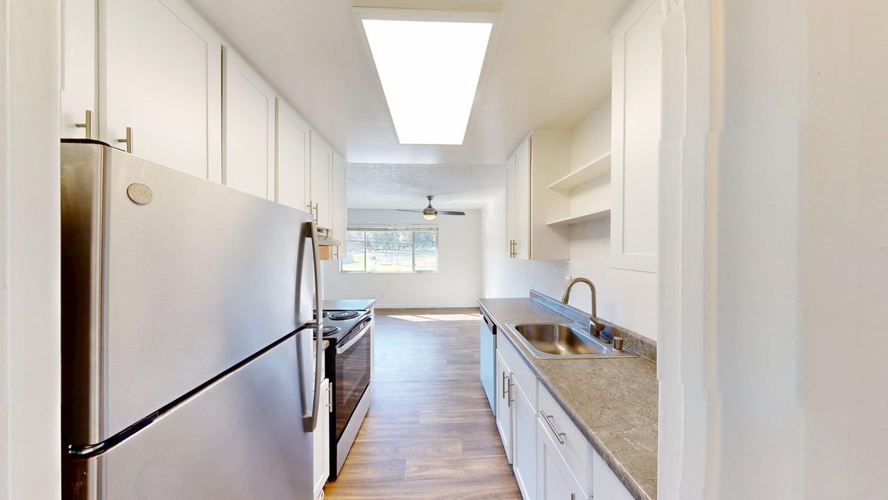 225 Nova Albion Way #35 - Photo 5 of 16