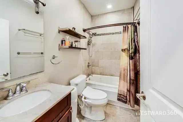 5121 N Kenmore Ave #303 - Photo 7 of 12