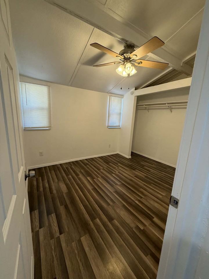 41 N 4th St #A - Photo 6 of 12