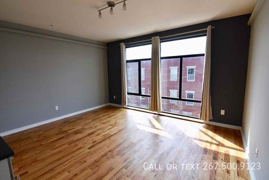 531 N Budd St #3F - Photo 2 of 8