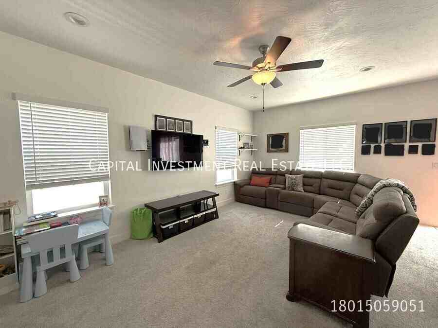 4710 E Breezy Patch Rd - Photo 2 of 22