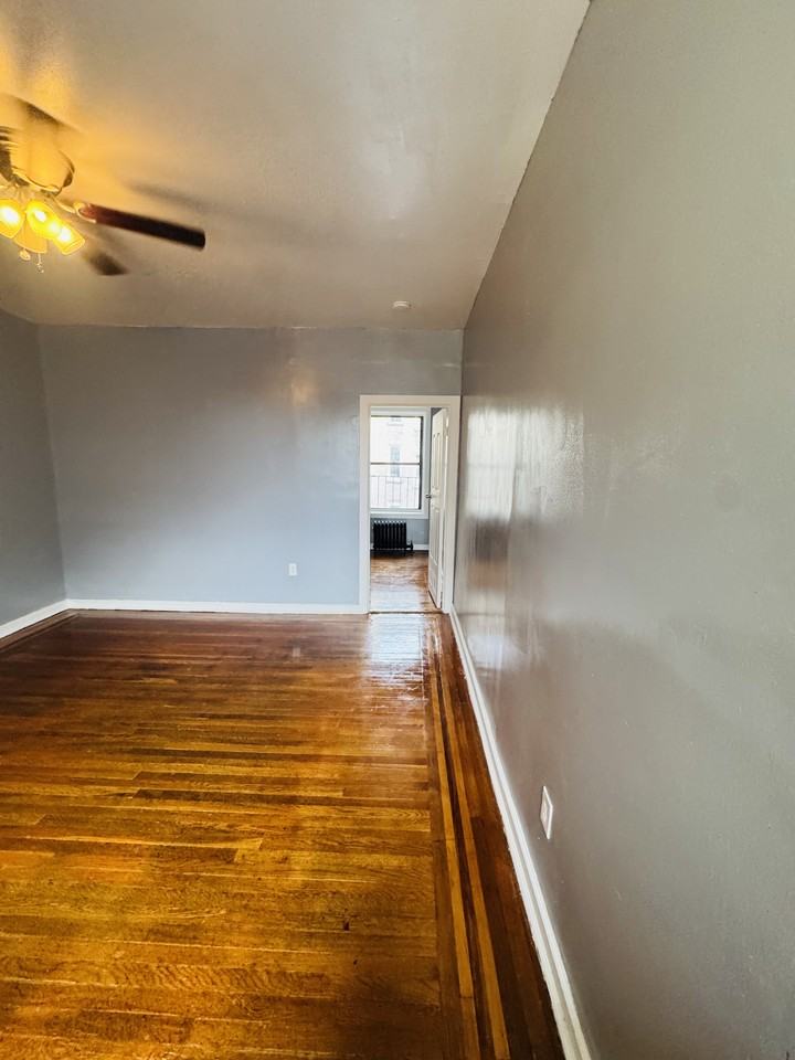 25 E Mosholu Pkwy N #4E - Photo 4 of 6