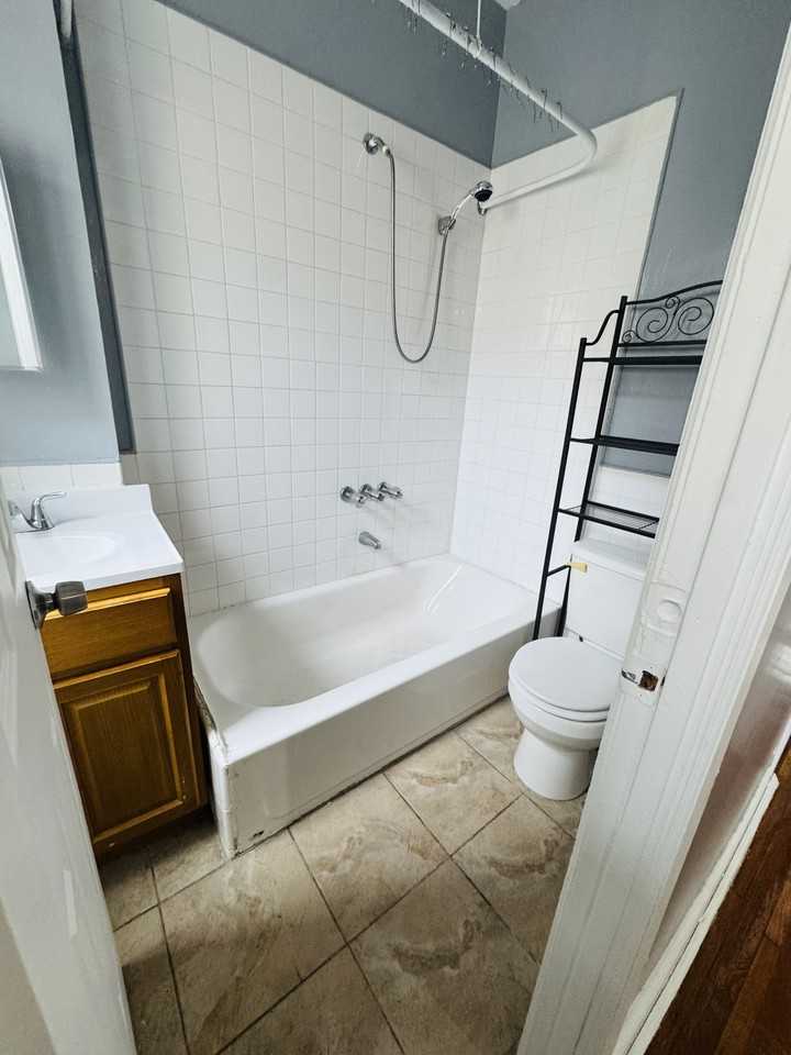 25 E Mosholu Pkwy N #4E - Photo 5 of 6