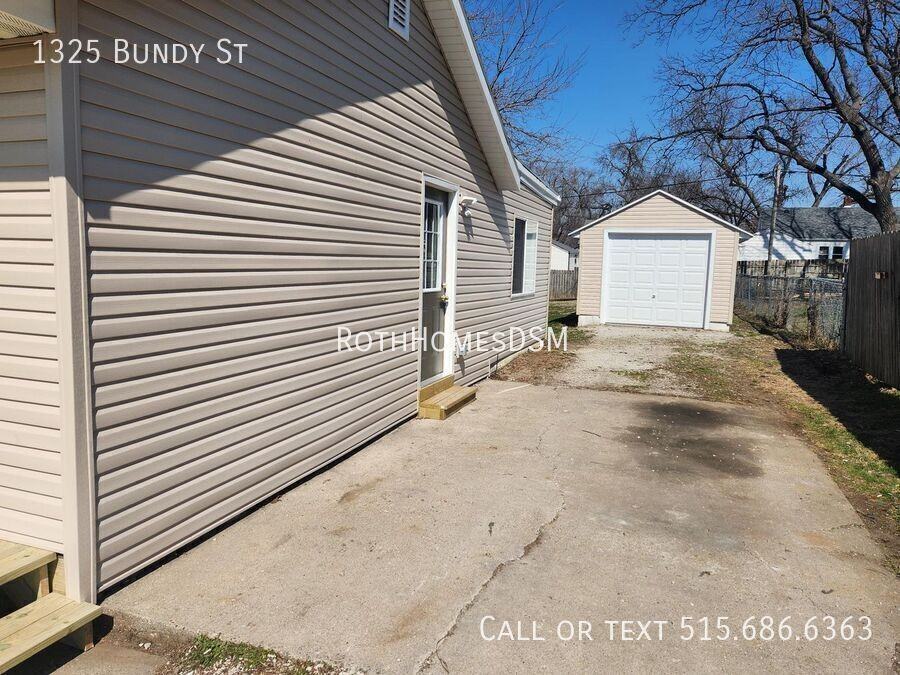 1325 Bundy St - Photo 3 of 36