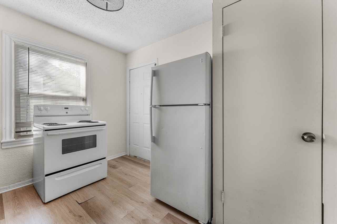 4016 Homan Ave #1 - Photo 3 of 7