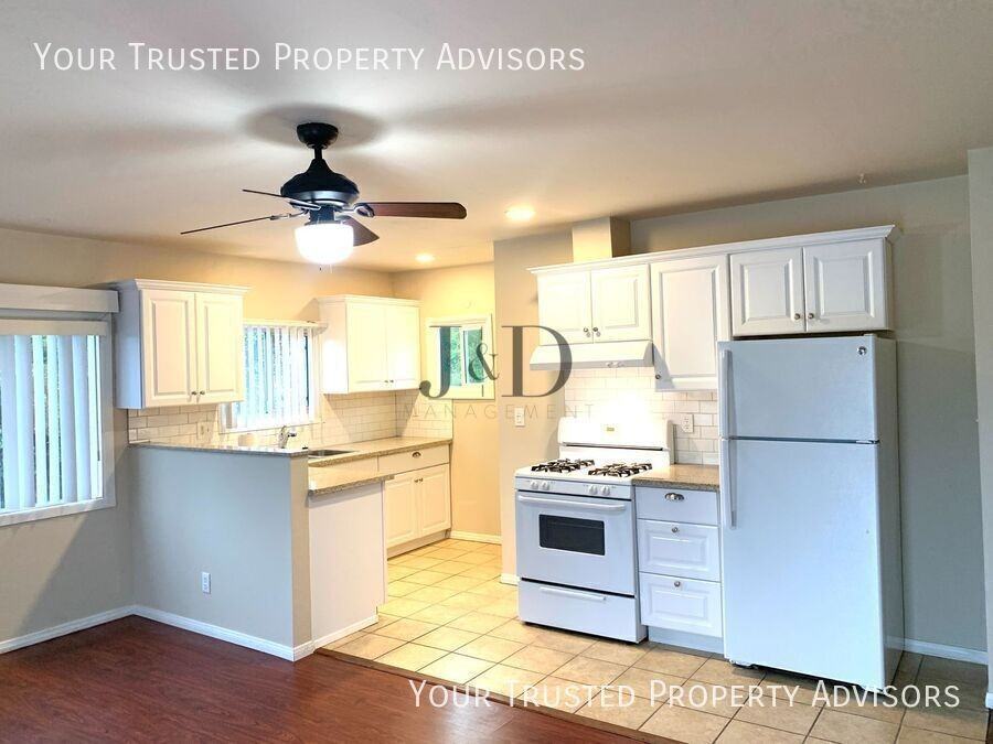 8770 Lamar St #B - Photo 6 of 16